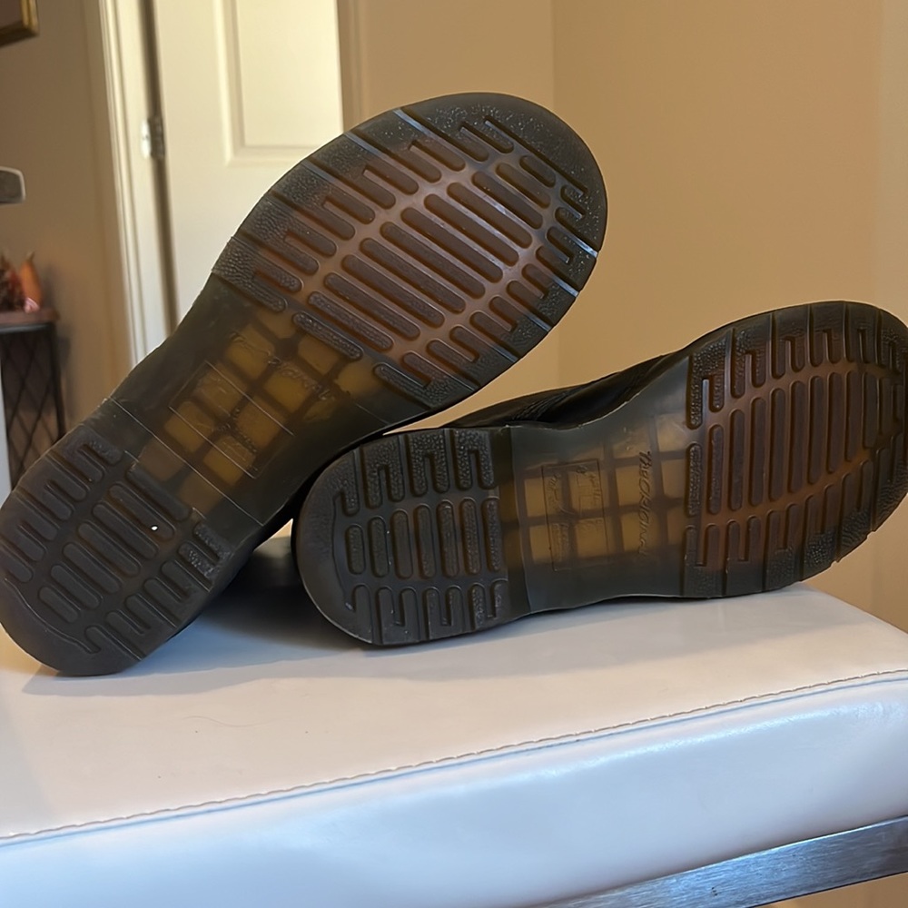 Doc Martens/Dr. Martens - Picture 4 of 5